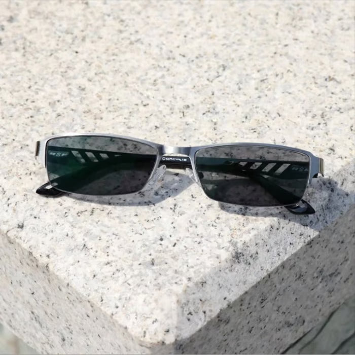 Ultra-Light Multi-Focal Photochromic Reading Glasses
